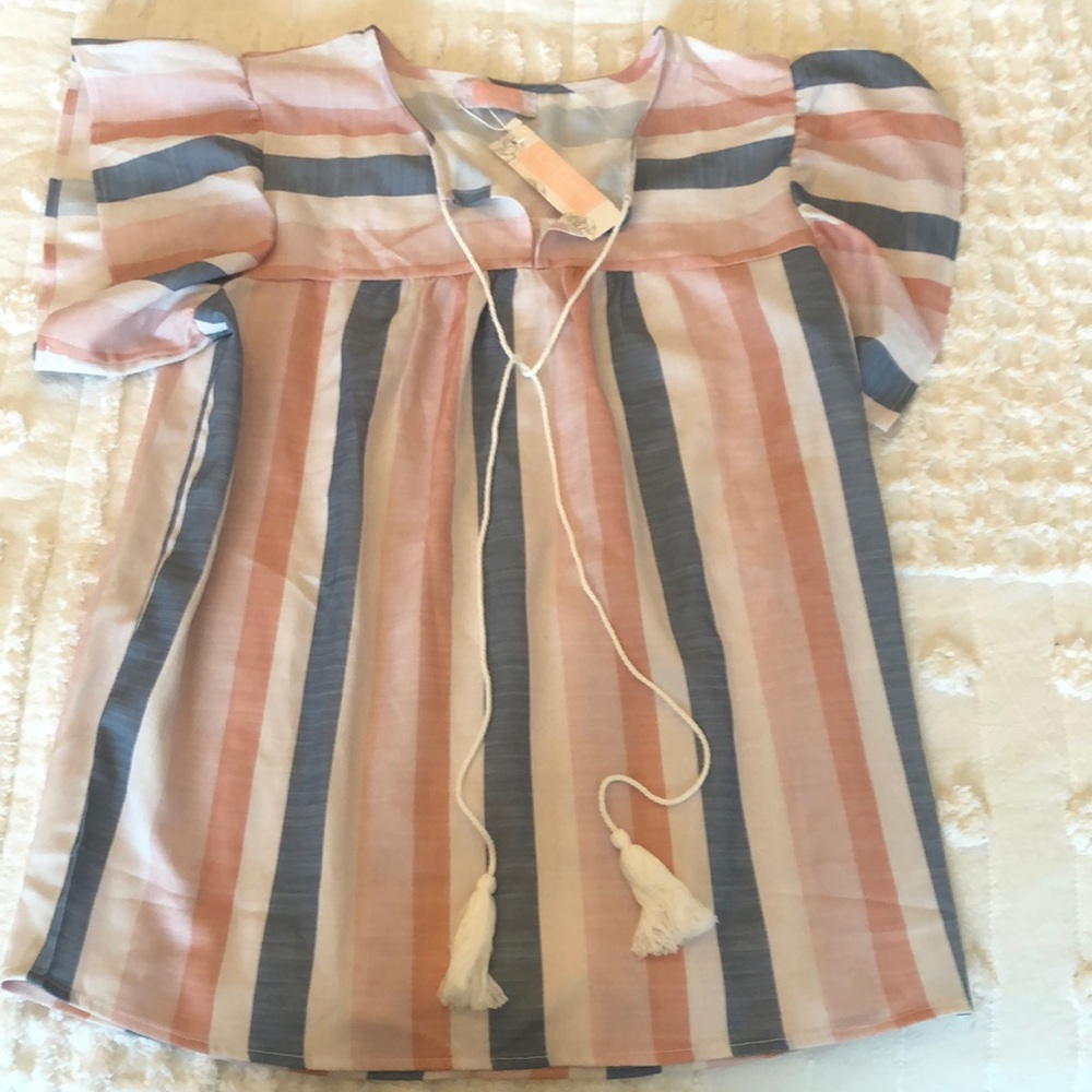 C+D+M stripe top. Size M. New With Tags.